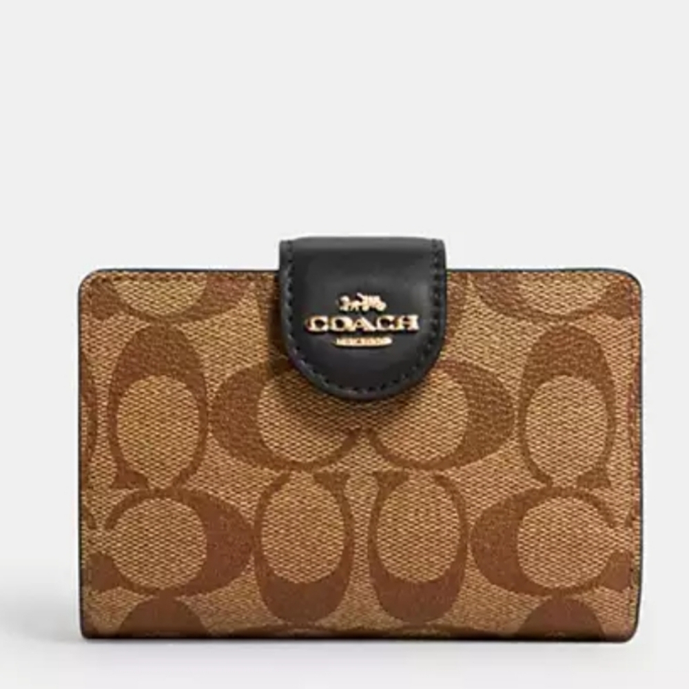 Coach C0082 Medium Corner Zip Wallet in Signature Canvas